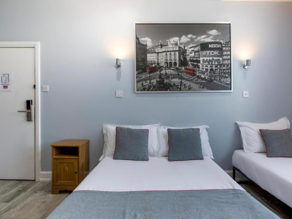 Orlando Hotel London Room photo