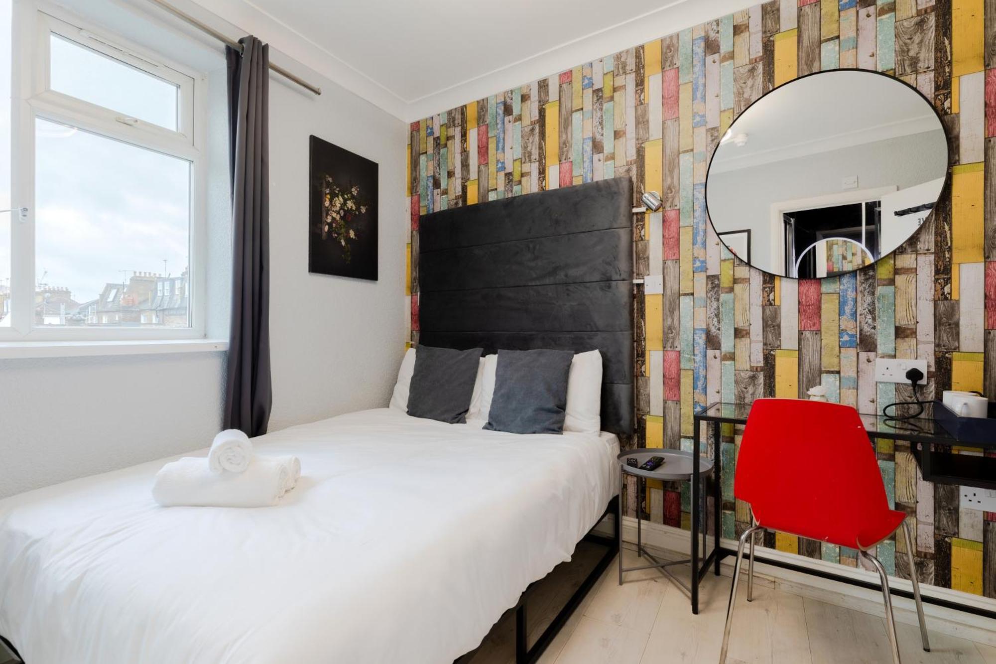Orlando Hotel London Exterior photo